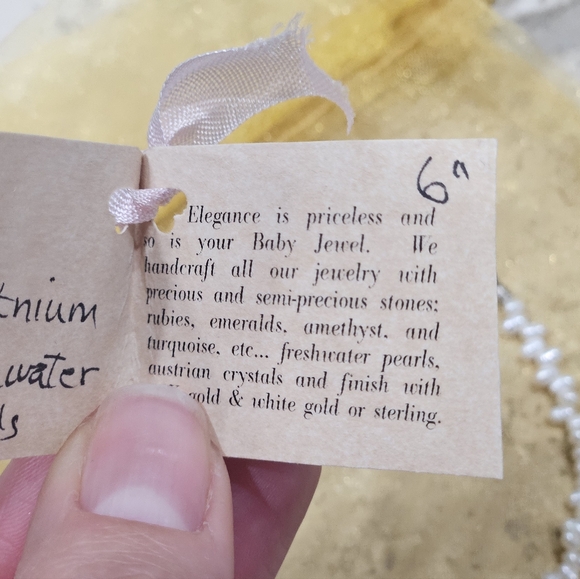 Childs Pearl Bracelet - Picture 4 of 6